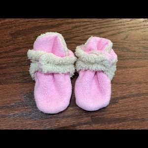 Zutano booties with gripper bottom 12m